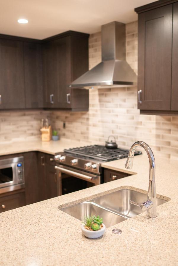Spring Creek Luxury King One Bedroom At White Spruce Lodge Canmore Ngoại thất bức ảnh