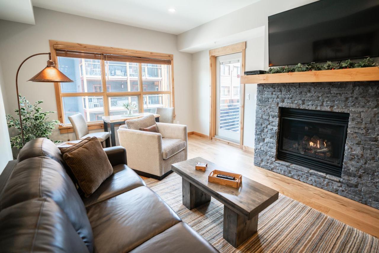 Spring Creek Luxury King One Bedroom At White Spruce Lodge Canmore Ngoại thất bức ảnh