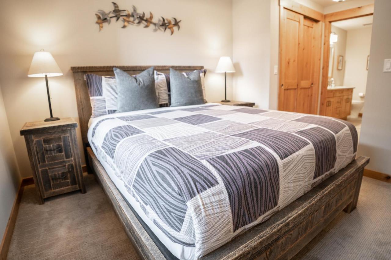 Spring Creek Luxury King One Bedroom At White Spruce Lodge Canmore Ngoại thất bức ảnh